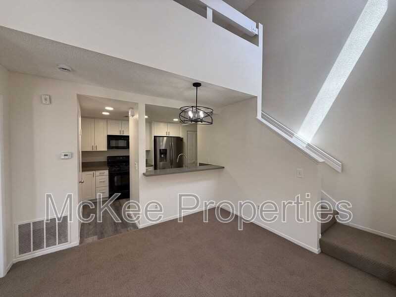701 Kettner Blvd #40 - Photo 5 of 16