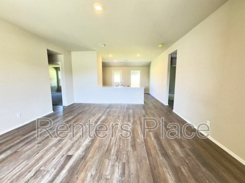 16404 S 85th East Ave - Photo 4 of 20