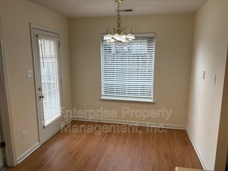 10127 Cross Valley Dr - Photo 6 of 16
