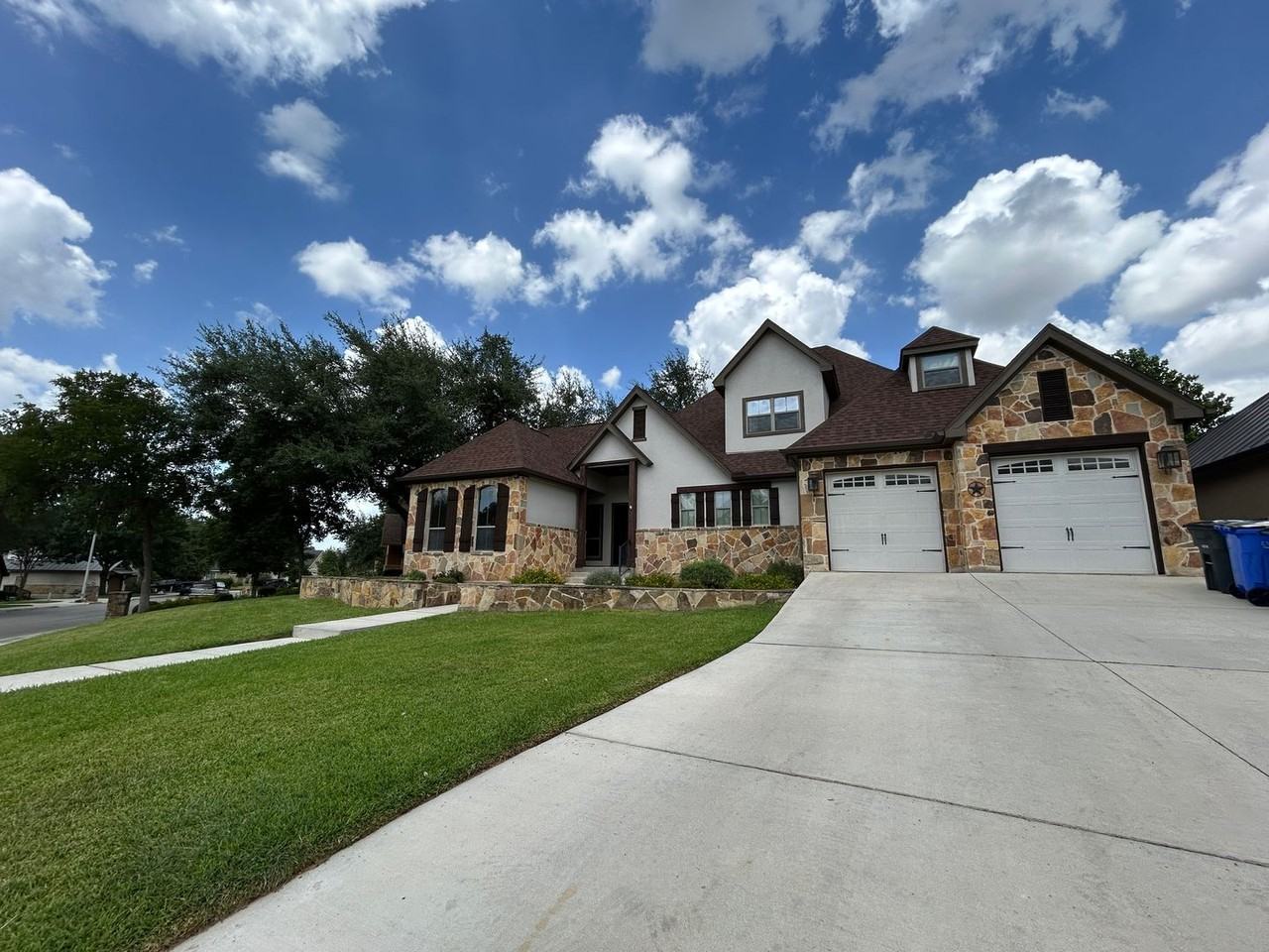 406 Williams Way - Photo 2 of 50