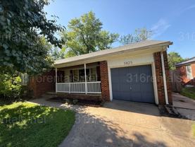 5825 E Oakwood Dr - Photo 1 of 1