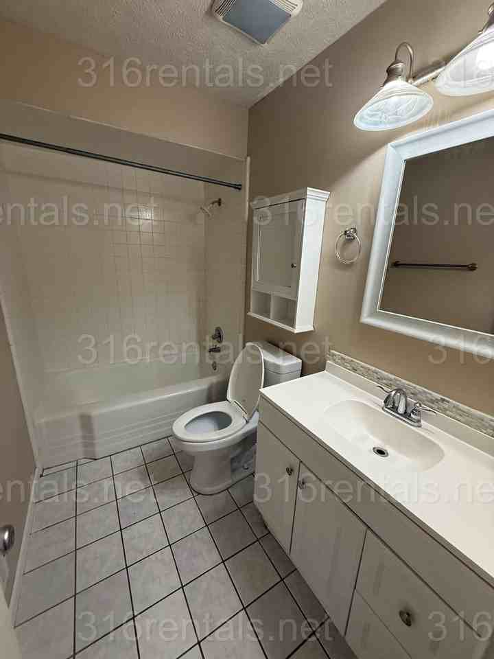 5825 E Oakwood Dr - Photo 5 of 10