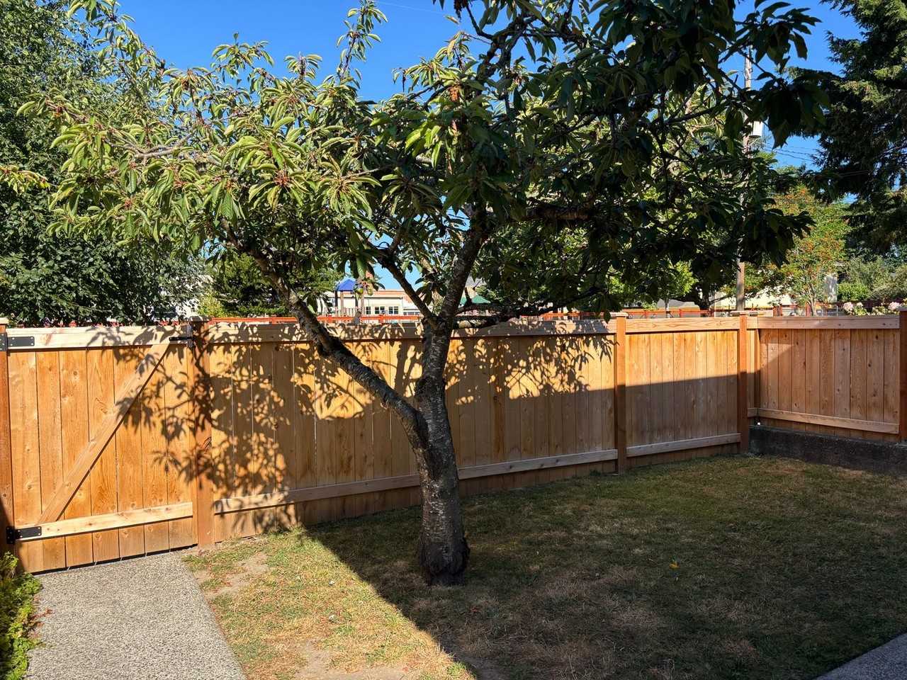 9236 13th Ave Nw - Photo 3 of 26