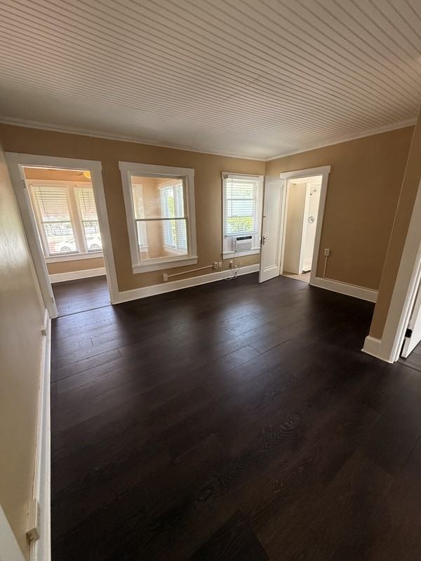 3460 Haines Rd N - Photo 3 of 11