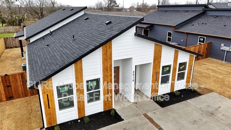 2015 Stuart St #A - Photo 2 of 19