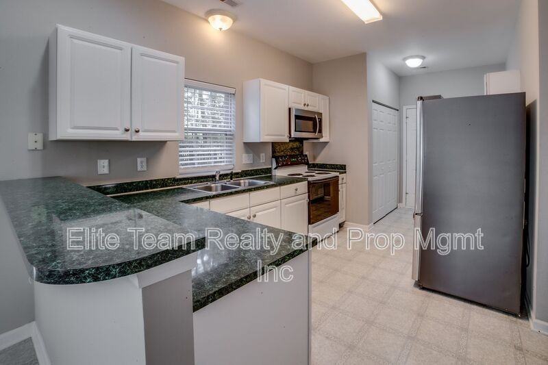 6434 Gatesville Ln - Photo 5 of 13