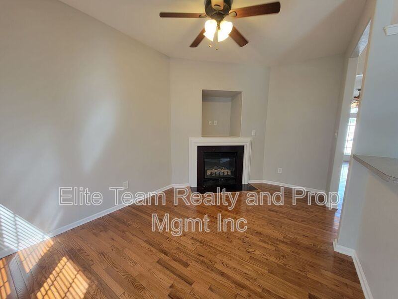 7844 Paper Birch Dr - Photo 7 of 29