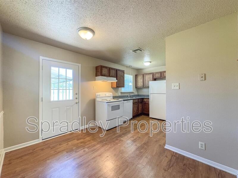 3308 Keller Rd - Photo 3 of 11