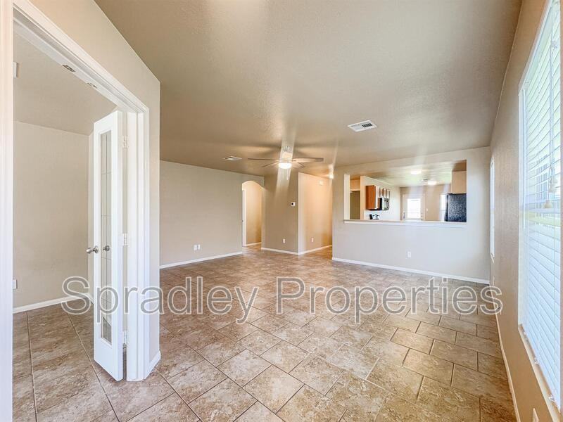 212 Avrshire Ln - Photo 2 of 28