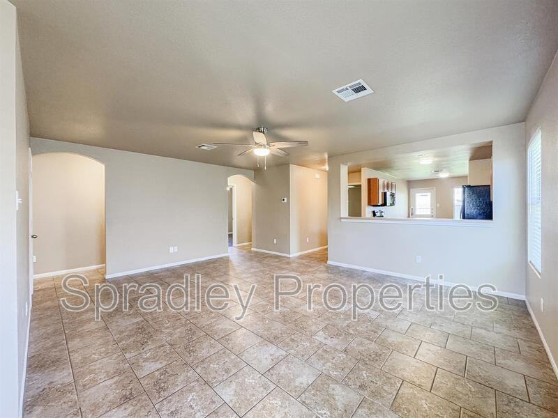 212 Avrshire Ln - Photo 4 of 28