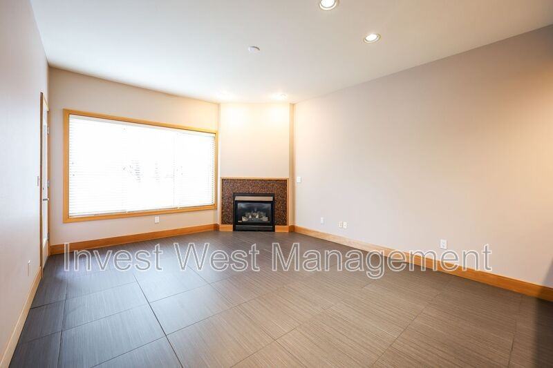 300 W St #228 - Photo 3 of 14