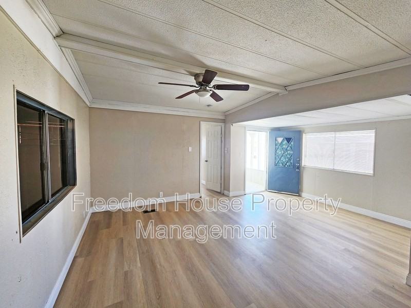 5231 Money St - Photo 7 of 24