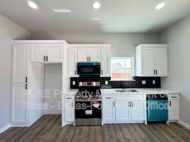 2025 Stuart Street #A - Photo 3 of 18