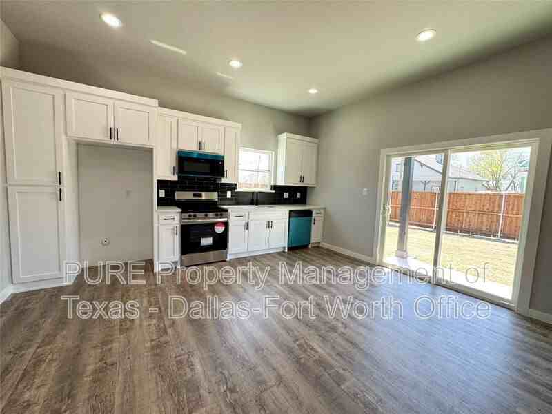 2025 Stuart Street #A - Photo 4 of 18