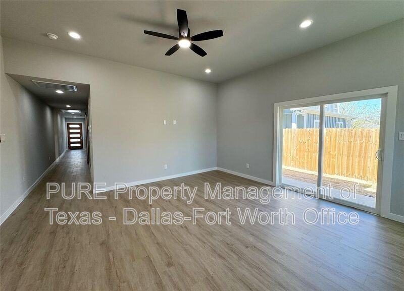 2015 Stuart St #B - Photo 5 of 17