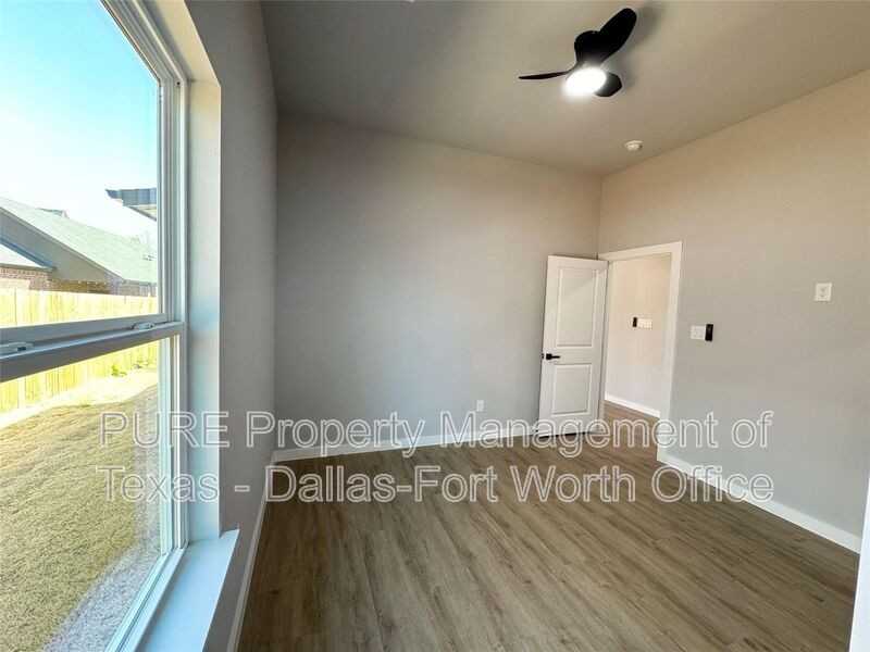 2015 Stuart St #B - Photo 7 of 17