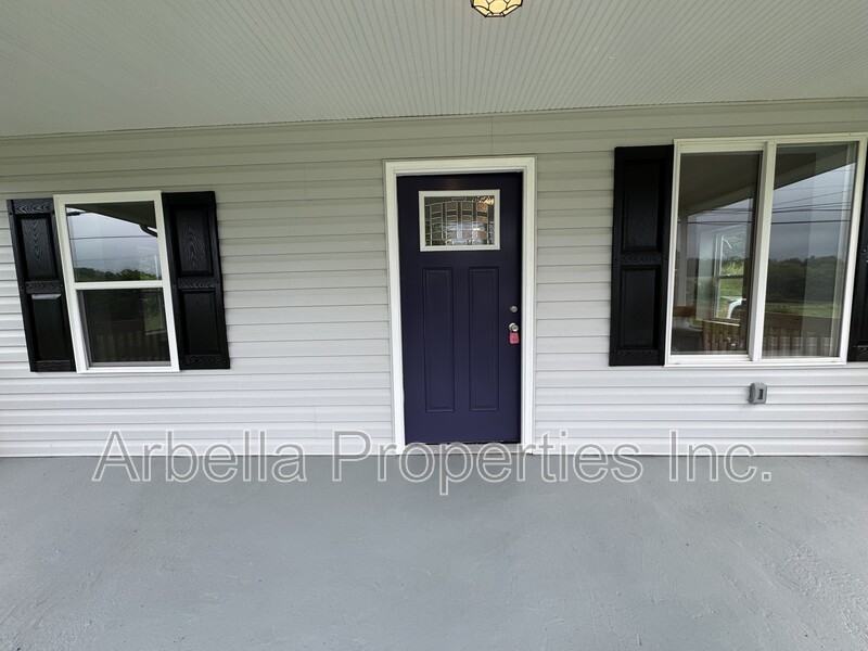 320 Mcdonald Rd - Photo 3 of 13