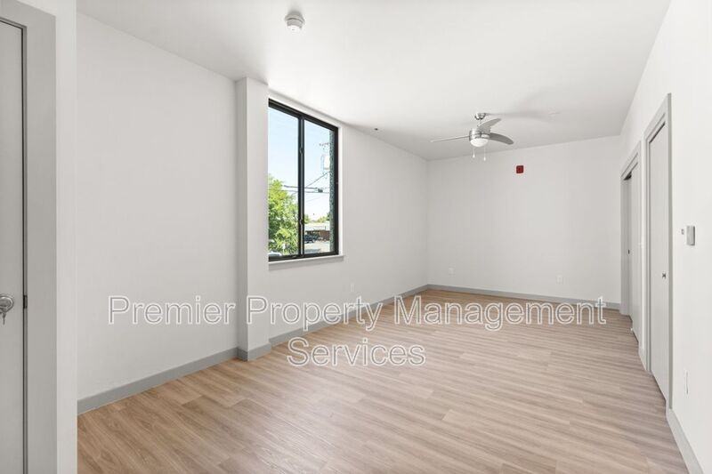 1127 Alderson Ave #206 - Photo 2 of 8