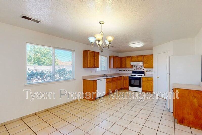 419 Sawtooth St Se - Photo 6 of 21