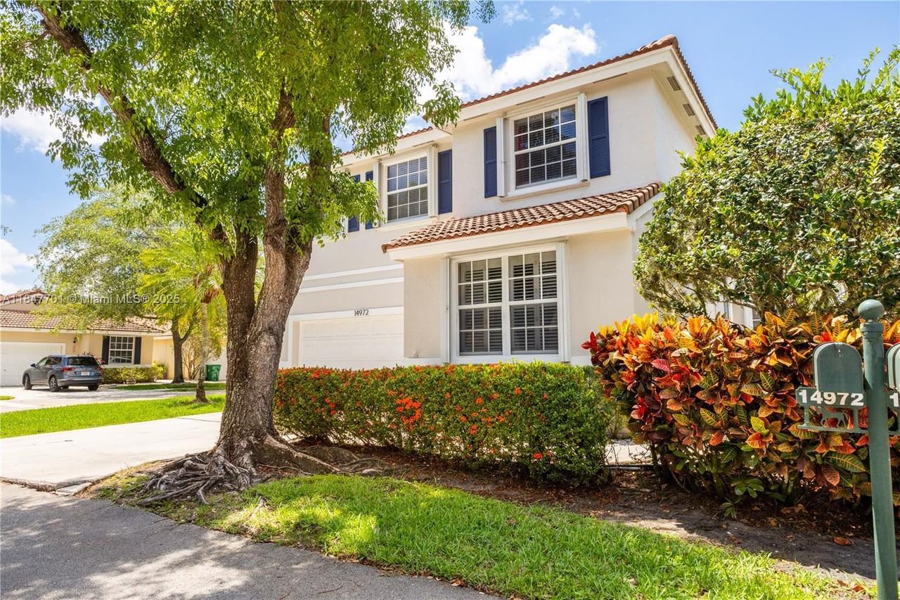 14972 Sw 50th Ct - Photo 2 of 50