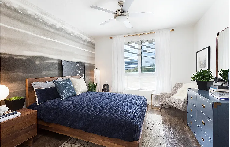 75 W Walnut St - Photo 3 of 10