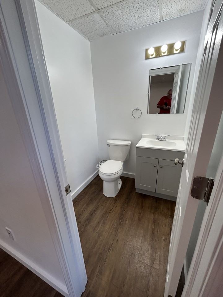 2446 H St #48 - Photo 3 of 9