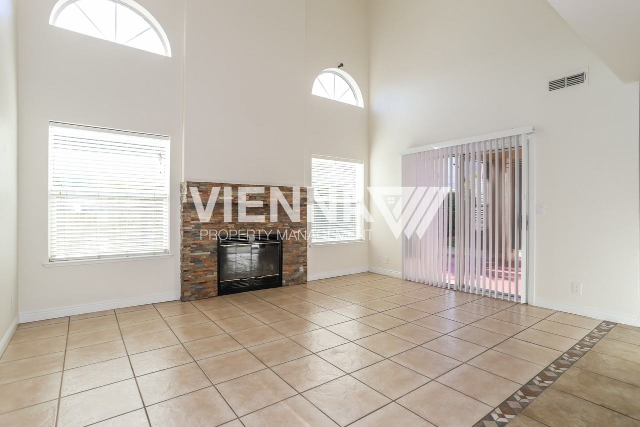 1741 Richard Ct - Photo 3 of 15