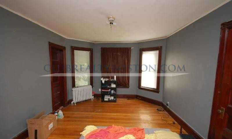 18 Quint Ave #3 - Photo 5 of 6