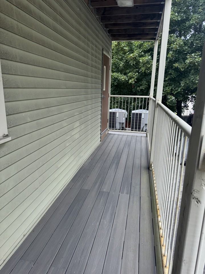 Merrifield St #2R - Photo 2 of 9