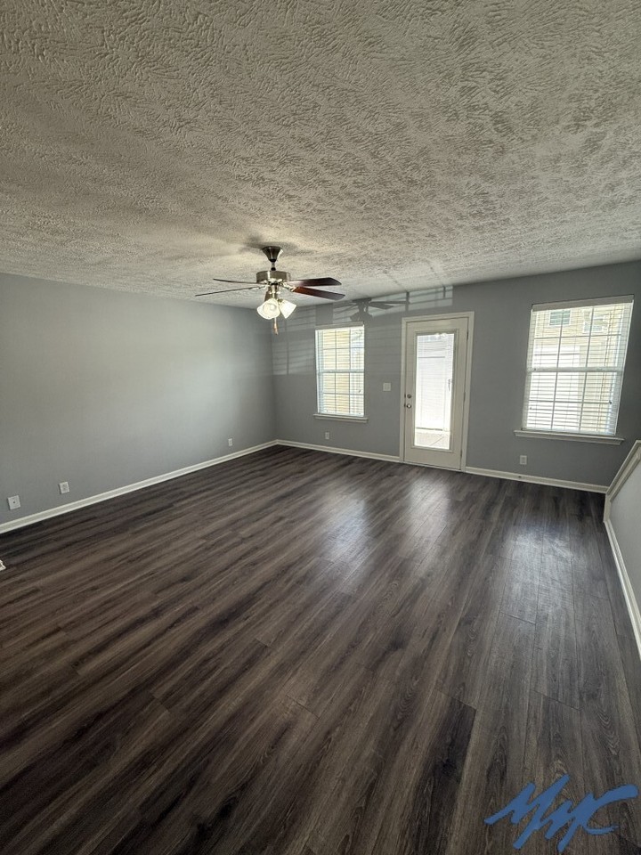 3408 Nightshade Dr - Photo 5 of 24