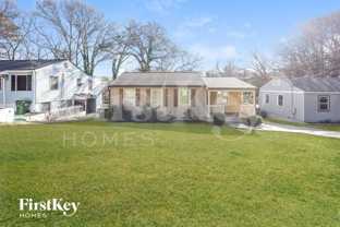 942 Astor Ave Sw - Photo 1 of 1