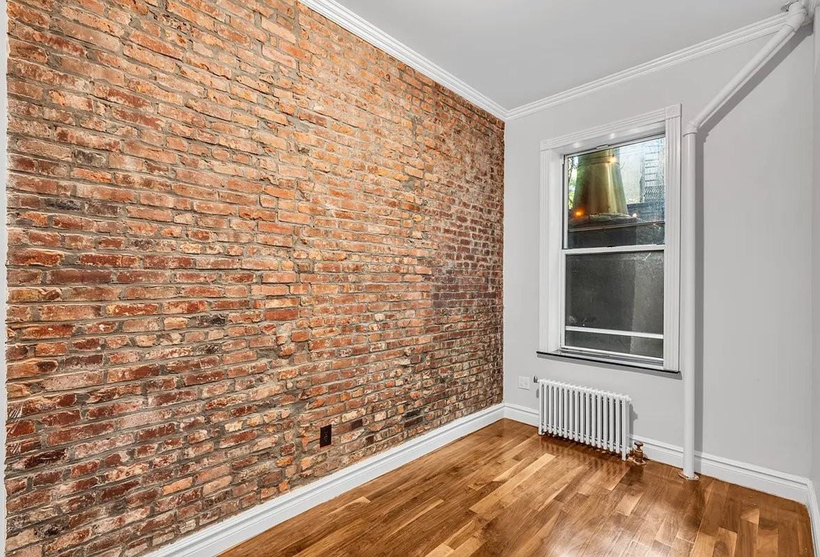 562 Hudson St #2 - Photo 2 of 7