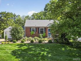 344 Fairway Ln - Photo 1 of 1