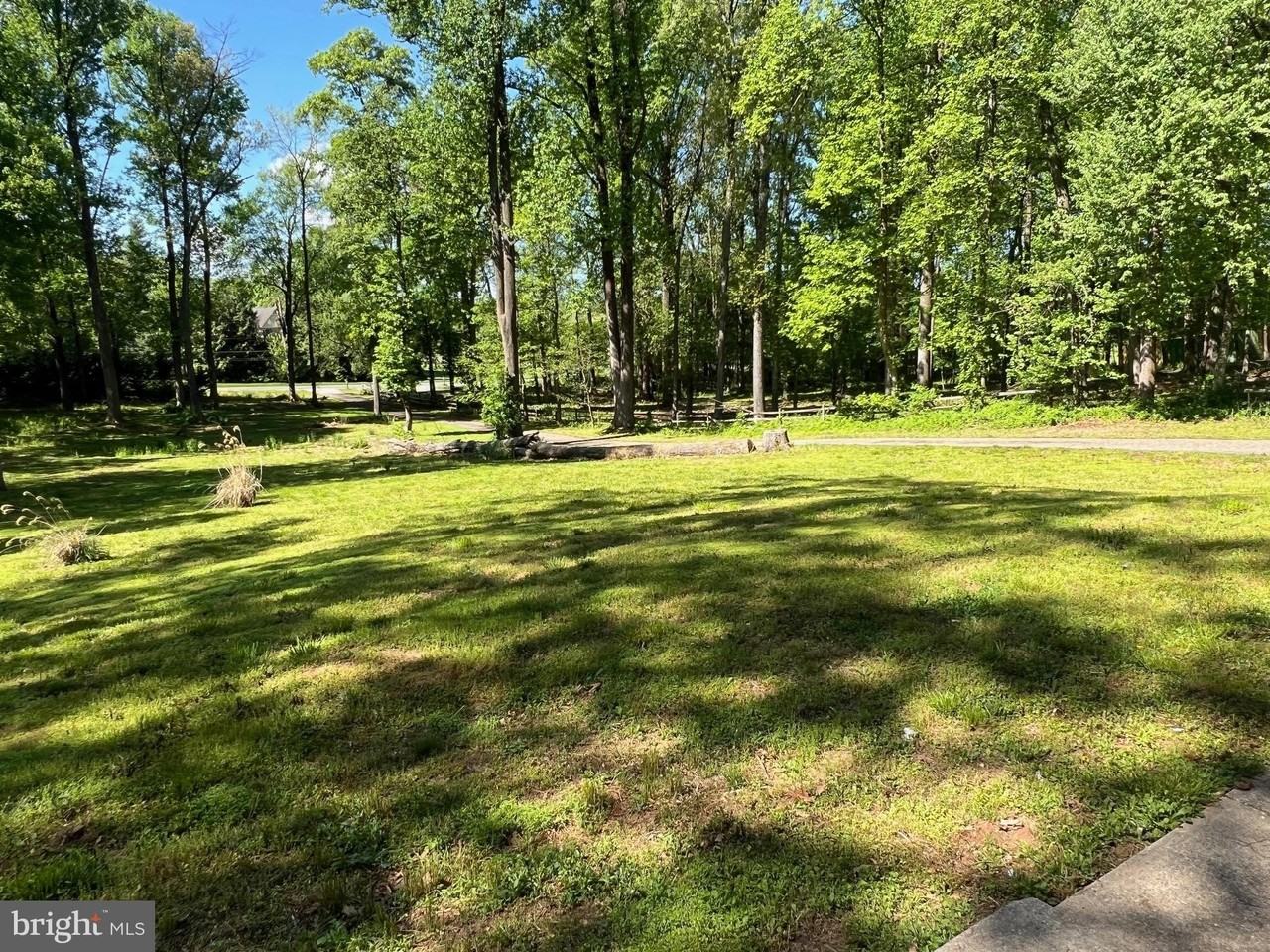 14260 Burntwoods Rd - Photo 7 of 41