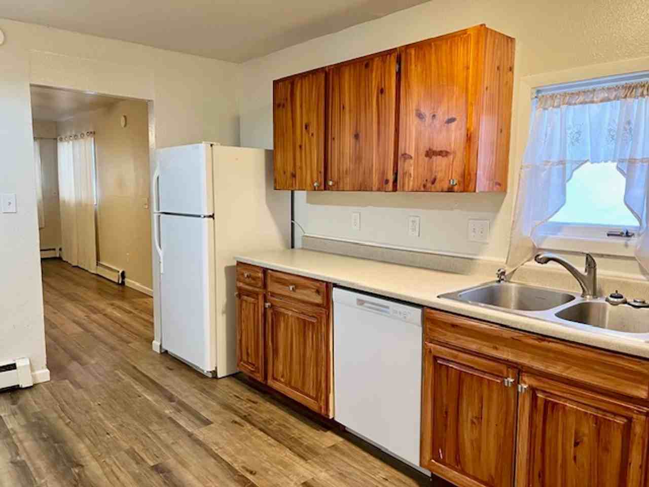 1210 W 38th Pl #3 - Photo 7 of 20