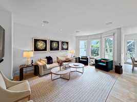 featured image of 4639 18th St