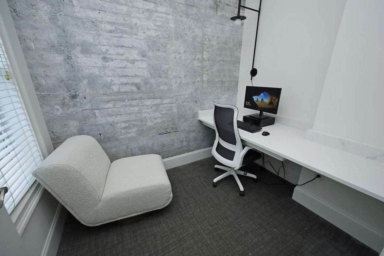 2431 Brisbane Woods Way #1225811P - Photo 3 of 20