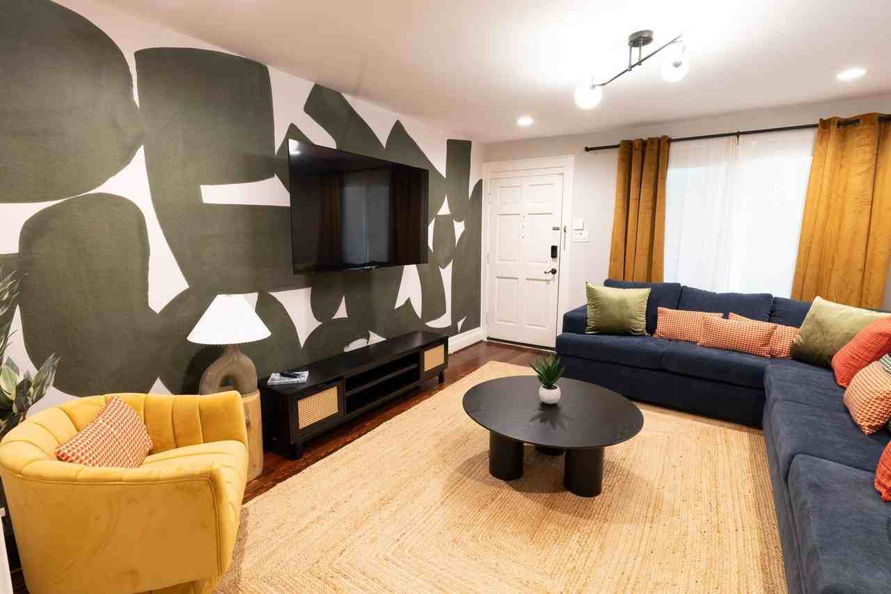 725 Peddie St #1257756P - Photo 2 of 50