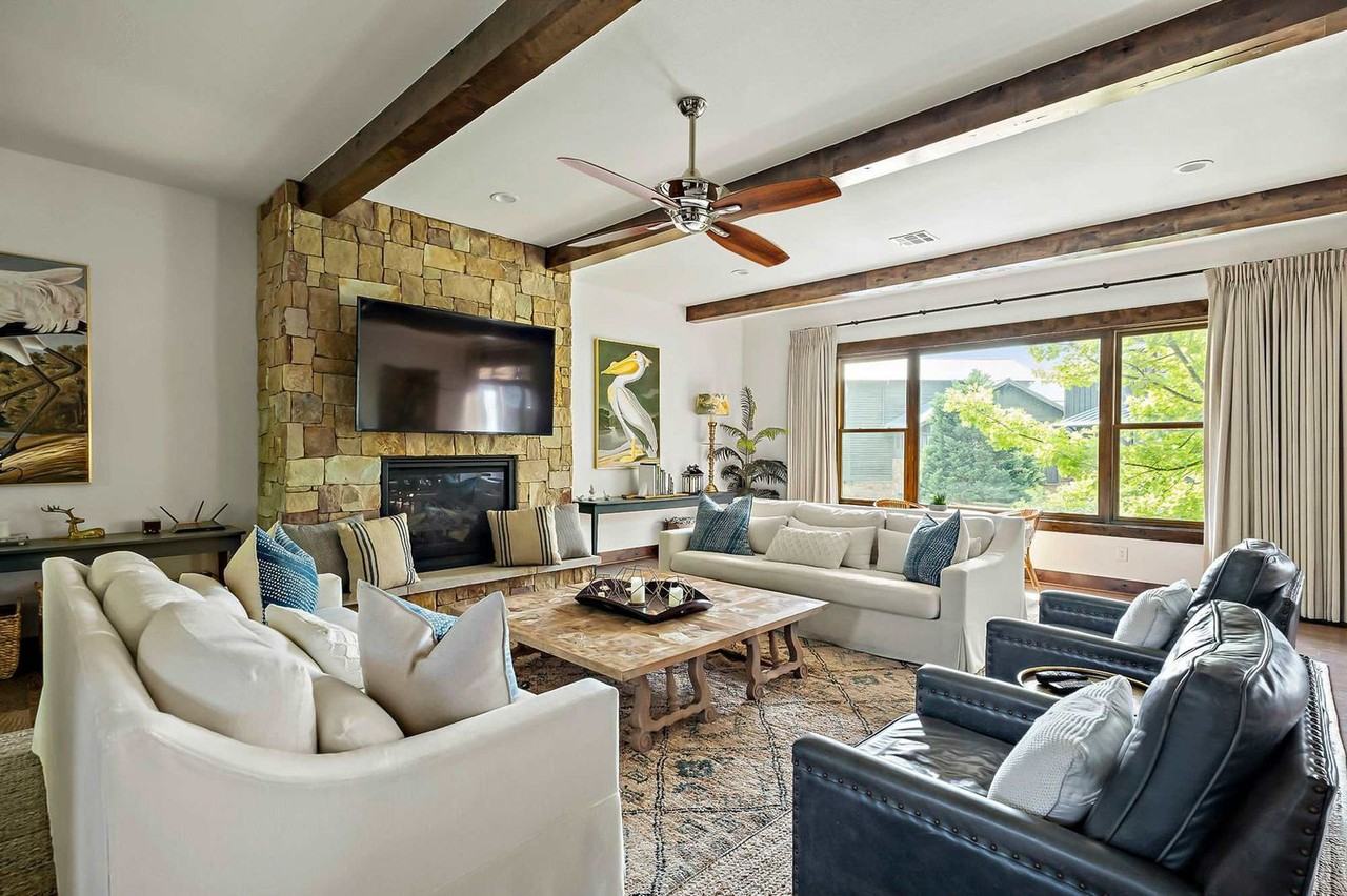 19221 Lost Tree #1262302P - Photo 2 of 46