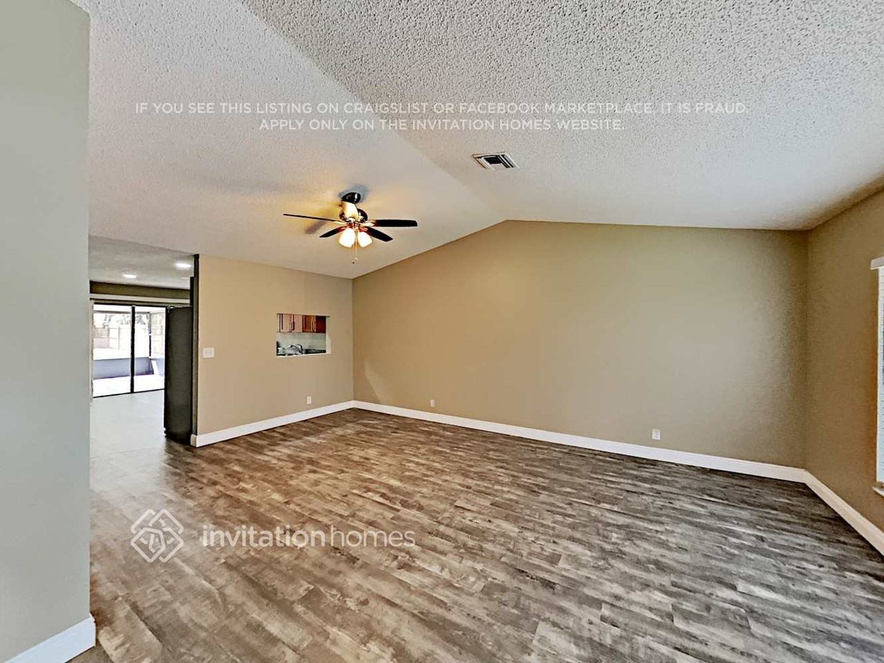 5968 Ithaca Cir W - Photo 3 of 24