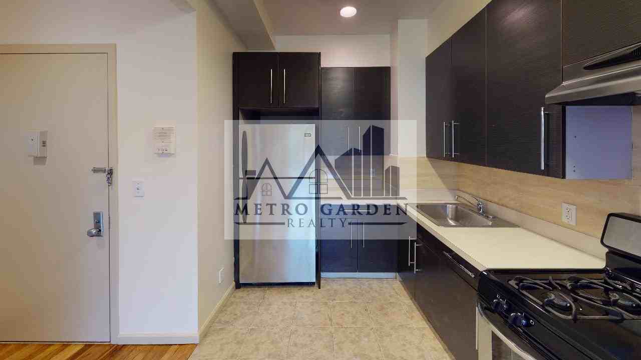 67-09 Austin Street #4B - Photo 4 of 20