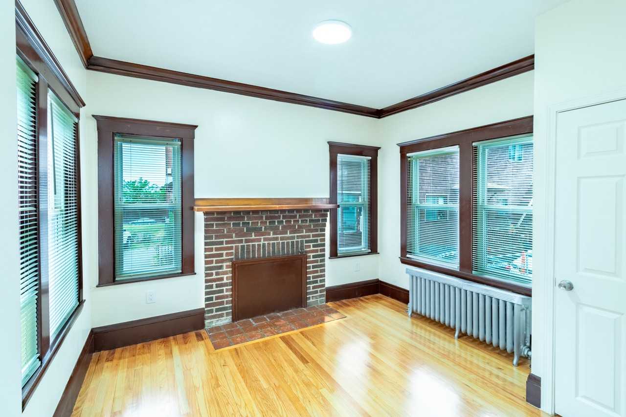 592 Broadway #1 - Photo 3 of 14