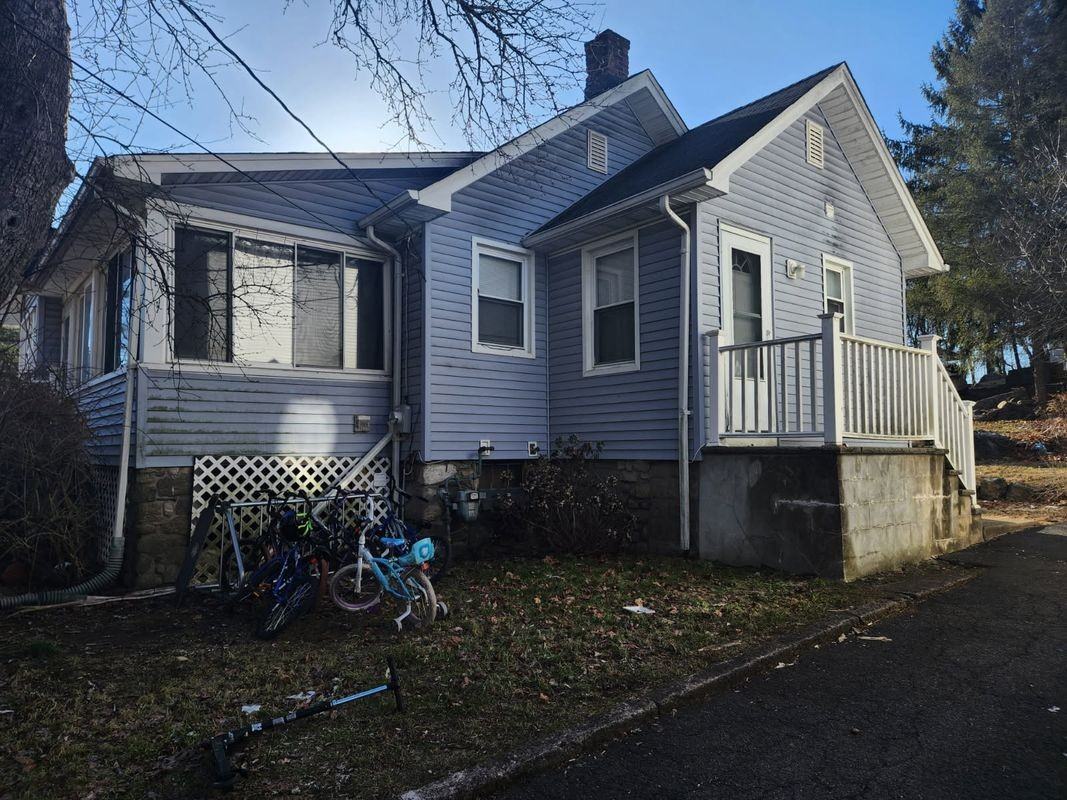 24 Hamilton Ave - Photo 2 of 15