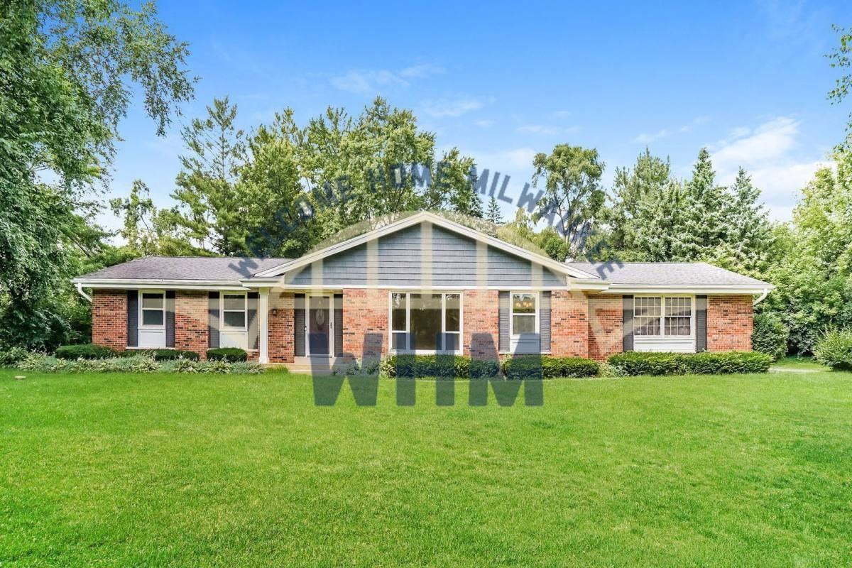 825 Poplar Creek Dr - Photo 2 of 8