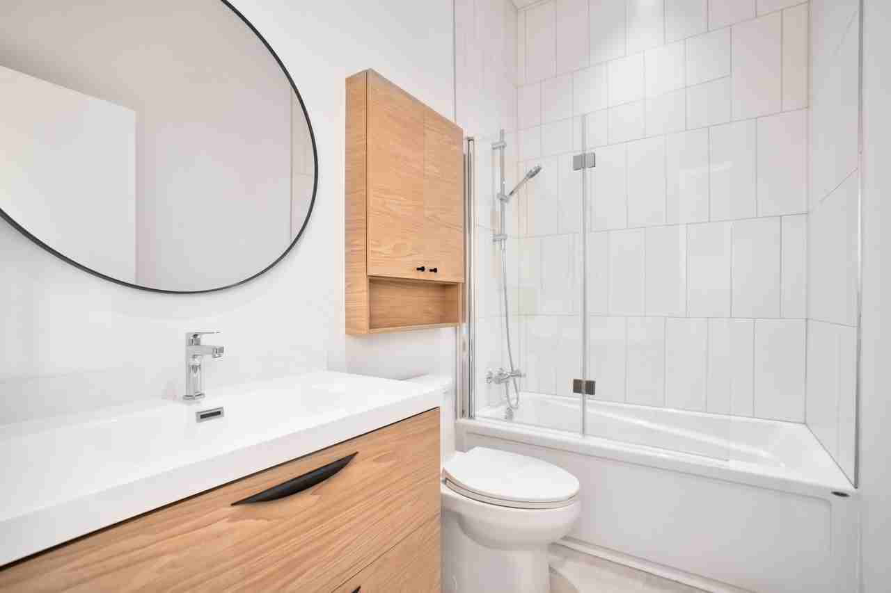 7227 Boul Newman #604 - Photo 7 of 10