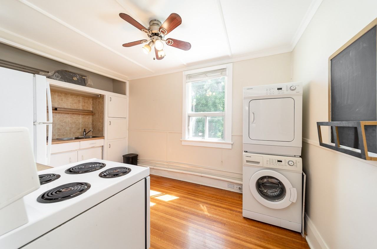 975 Broadview Avenue #2nd floor - Photo 2 of 12