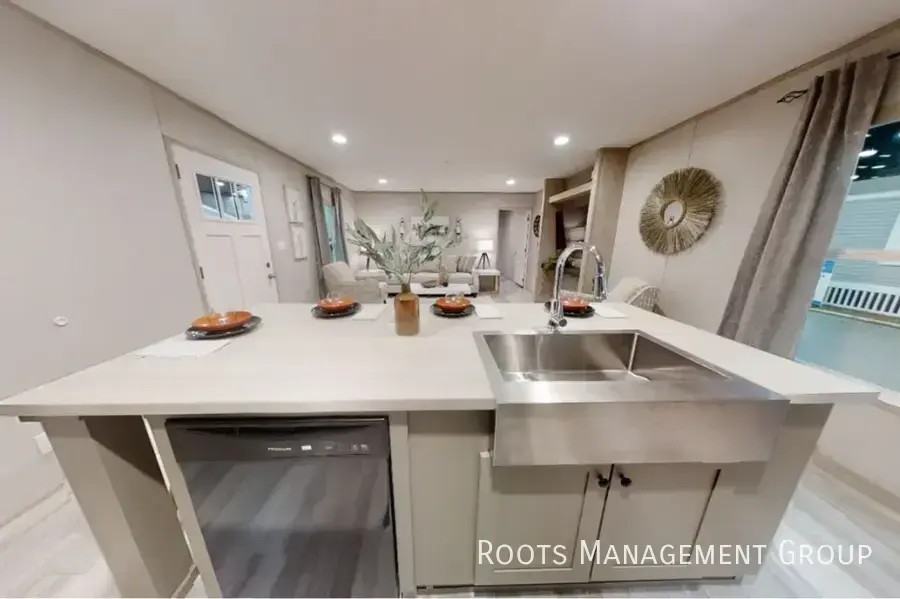 409 Gondola Ln #129 - Photo 2 of 18