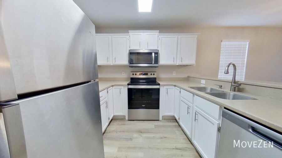 5042 Lampost Cir - Photo 2 of 30