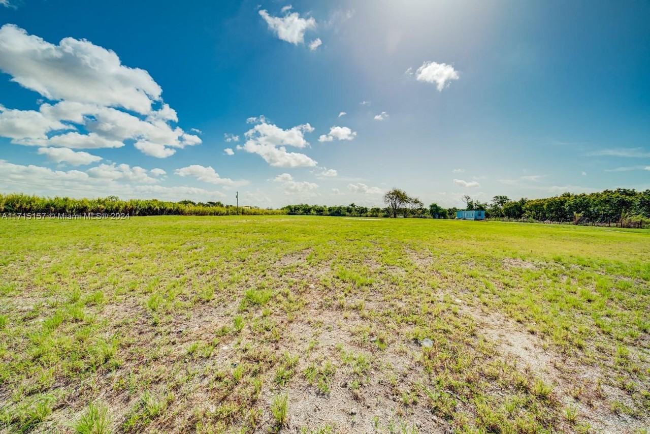 farm stay Sw Extended Stay #1-1 - Photo 3 of 30