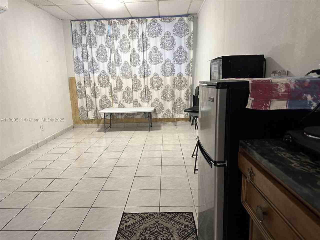 10850 Ne 4th Ave #1-1 - Photo 2 of 3